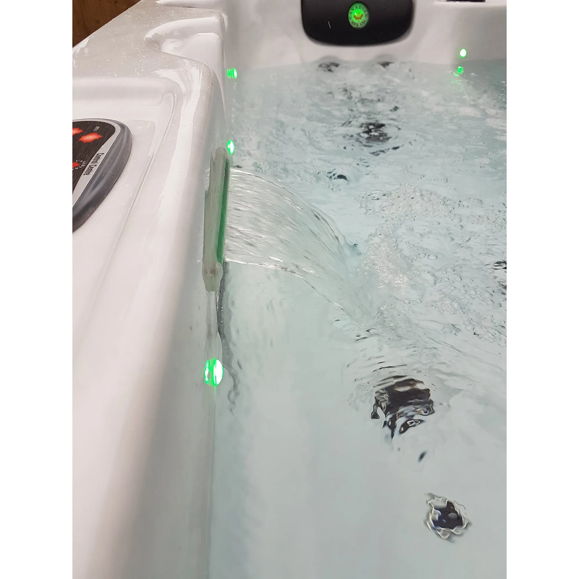 Niagara AI Hot Tub | 7-Person 60-Jet | 228 x 228 cm